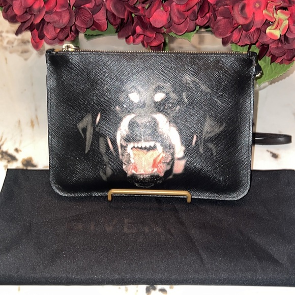 ๐ฃSOLD๐ฃ GIVENCHY Textured Coated Canvas Rottweiler Print Small Pouch Black - Picture 1 of 10